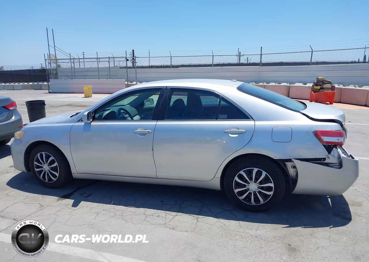 2011 Toyota Camry Le VIN:4T1BF3EK2BU769836 - 14