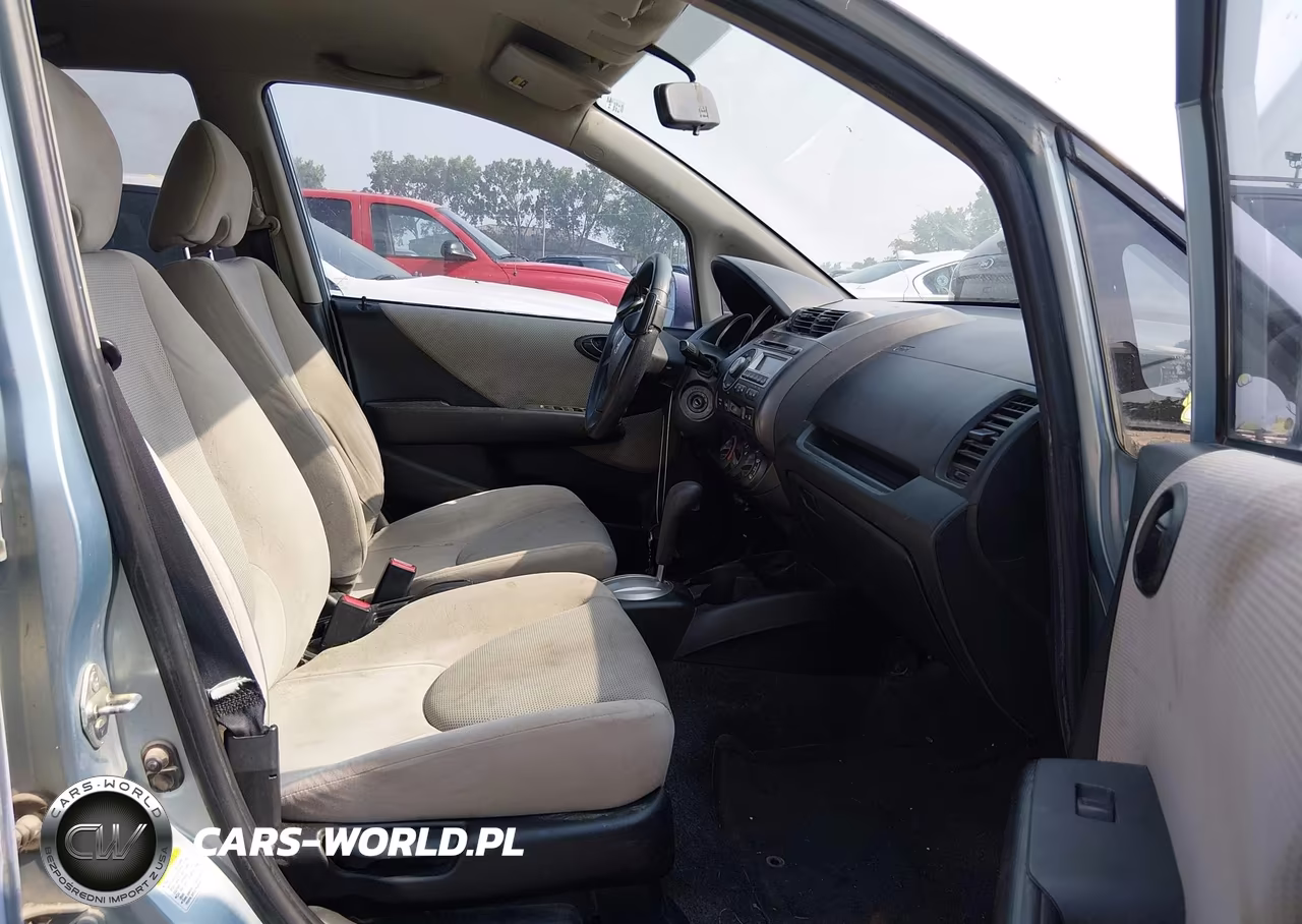 2007 Honda Fit VIN:JHMGD38477S045073 - 5