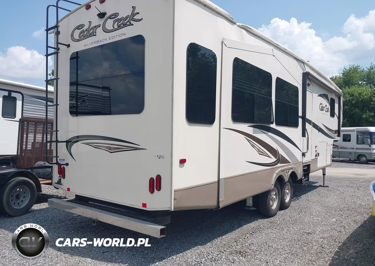 2017 Cedar Creek Silverback Series 33 VIN:4X4FCRJ29HS216347 - 4