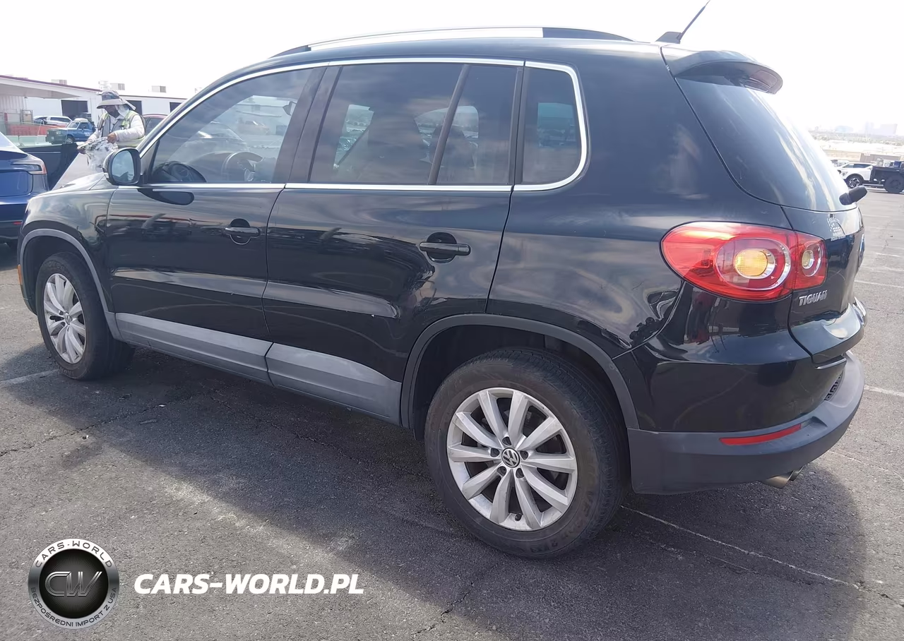2011 Volkswagen Tiguan Se VIN:WVGAV7AX3BW546037 - 3