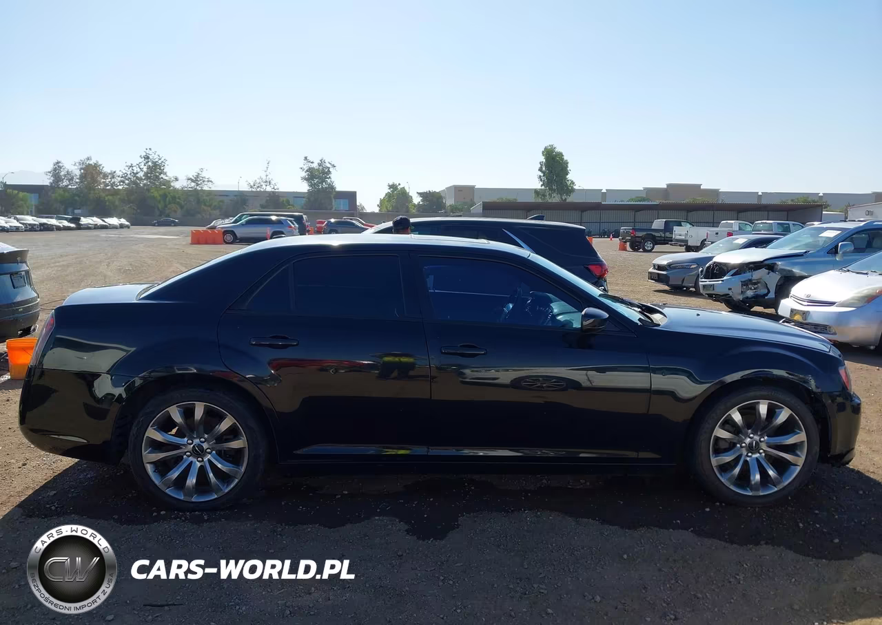 2014 Chrysler 300 300S VIN:2C3CCABG8EH257256 - 13