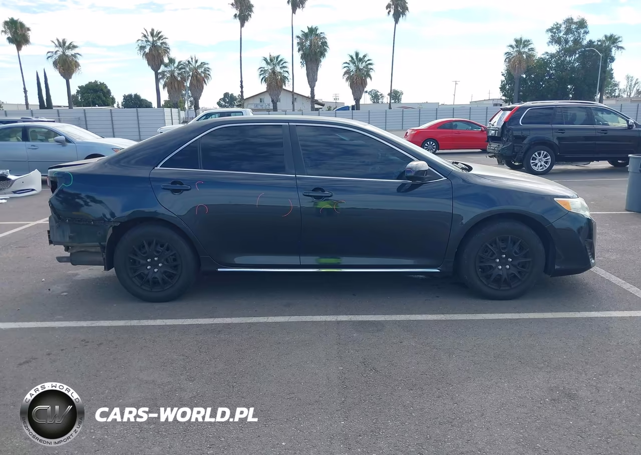 2013 Toyota Camry Le VIN:4T1BF1FK0DU262486 - 14