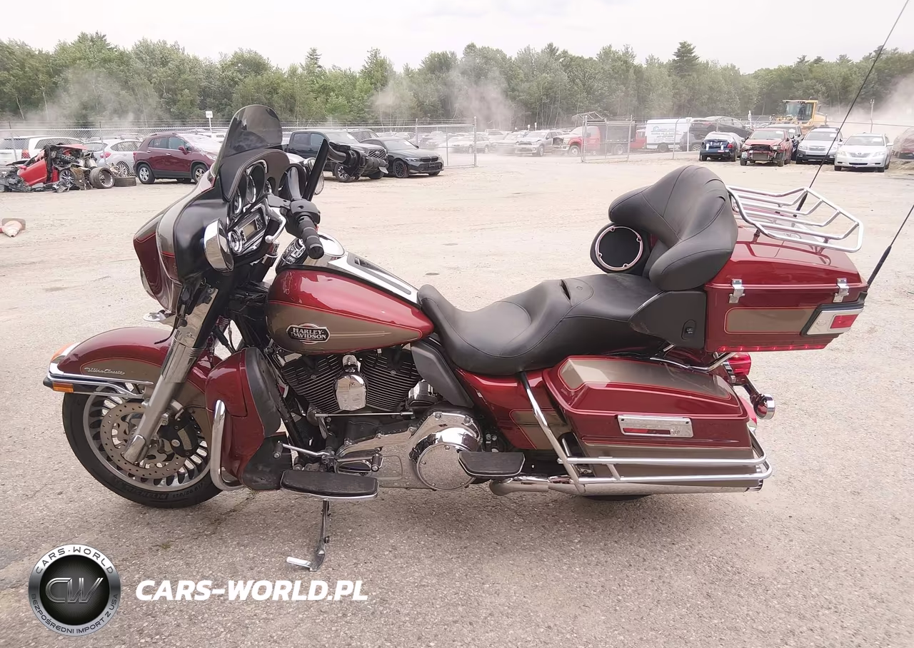 2009 Harley-Davidson Flhtcu VIN:1HD1FC4159Y679168 - 13