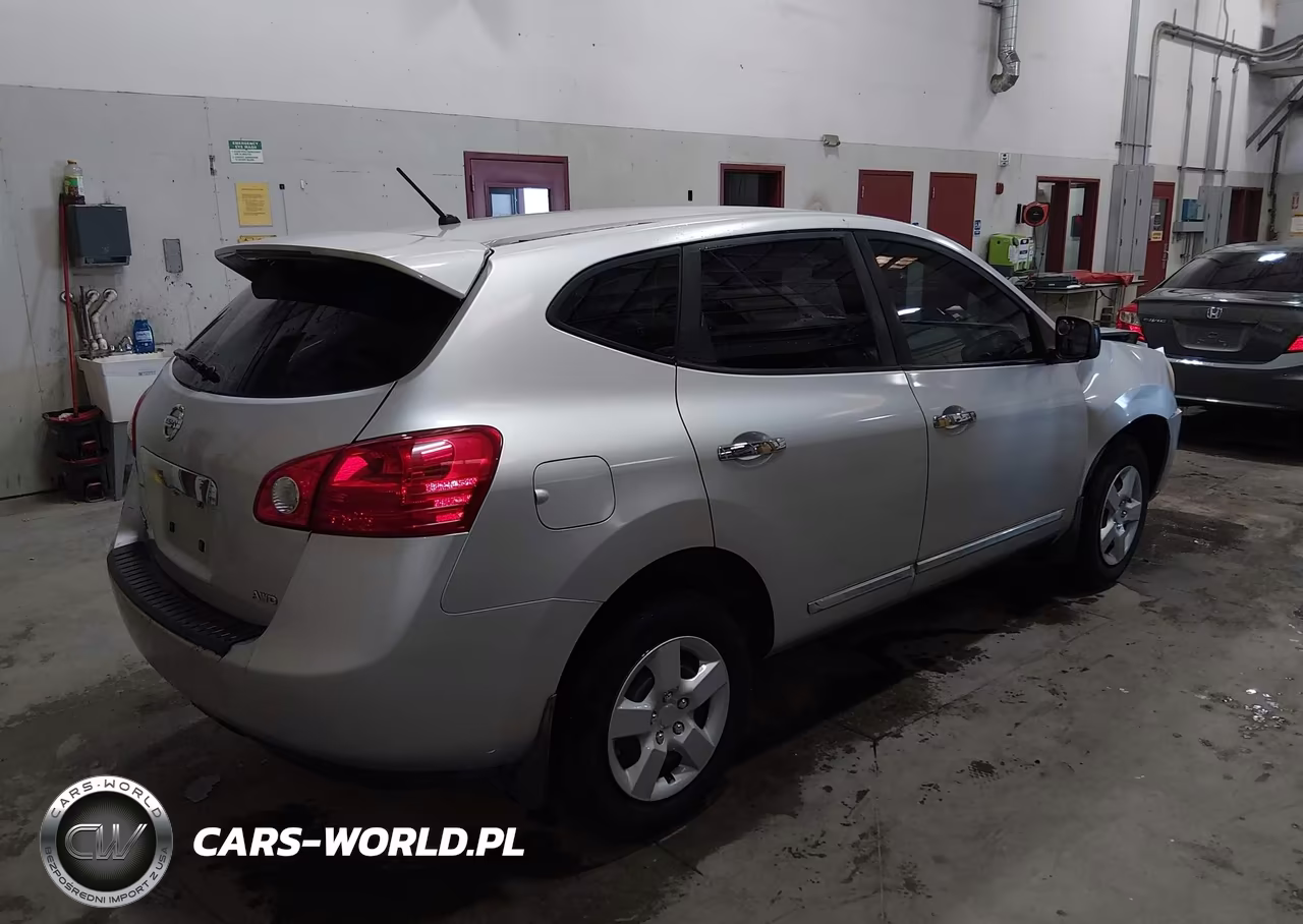 2011 Nissan Rogue S VIN:JN8AS5MV5BW688003 - 4