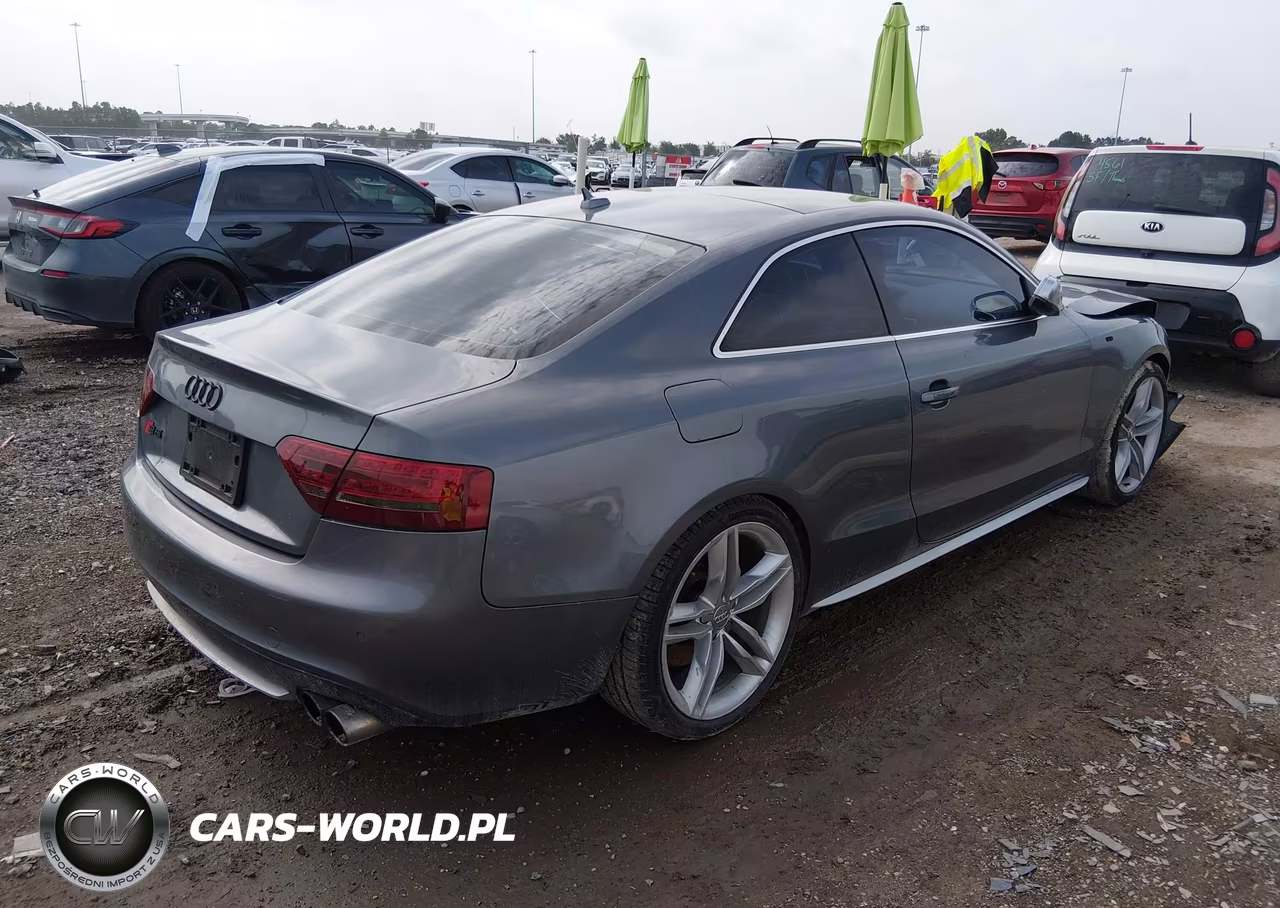 2012 Audi S5 Prestige VIN:WAU3VAFR9CA005719 - 4