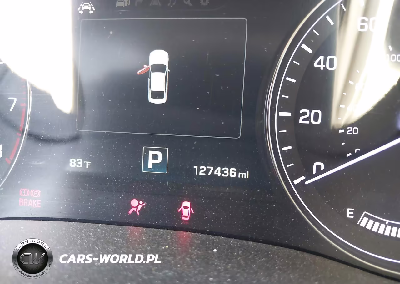 2017 Genesis G80 3.8 VIN:KMHGN4JE2HU176422 - 15
