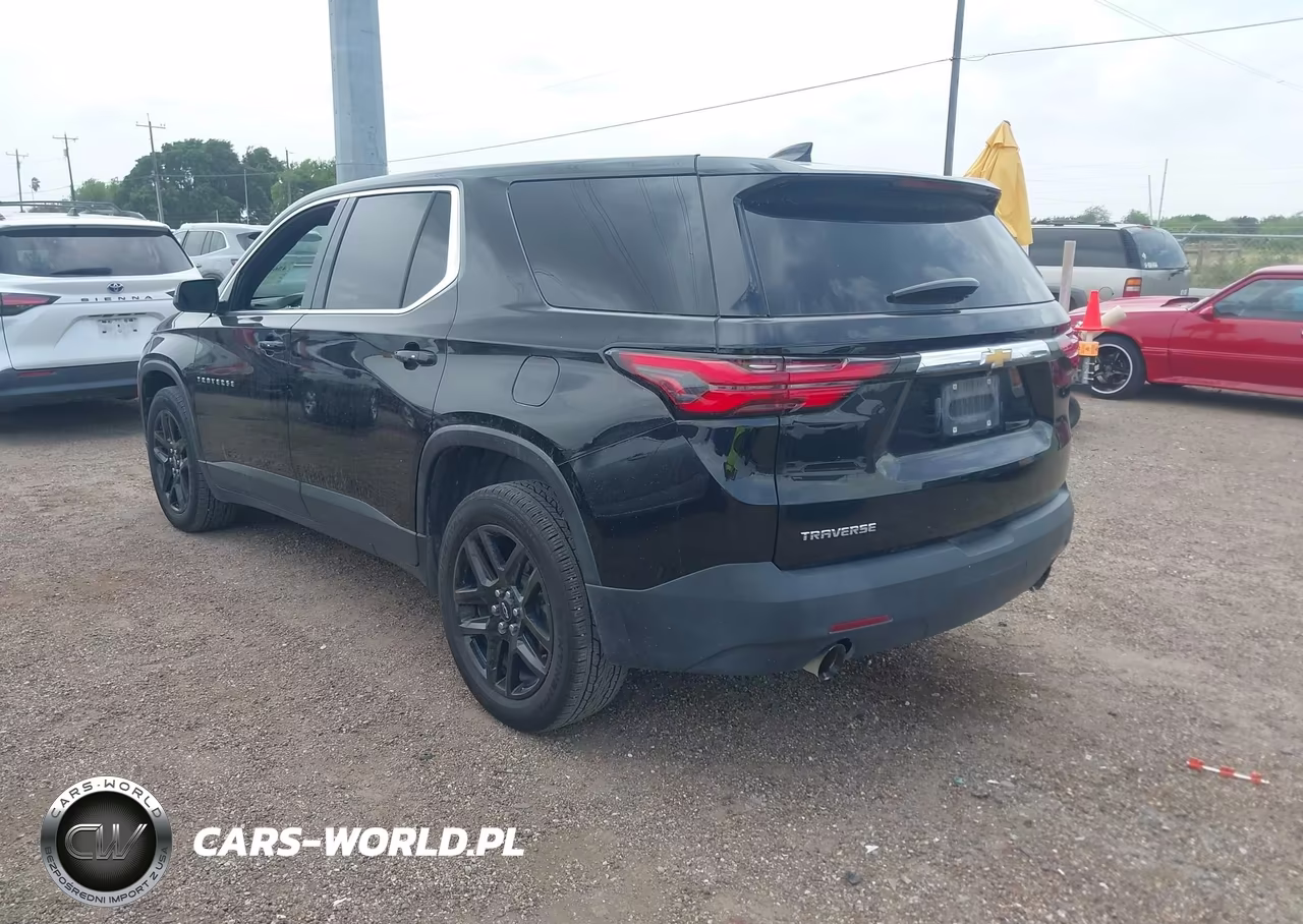 2022 Chevrolet Traverse Fwd Ls VIN:1GNERFKW6NJ136996 - 3