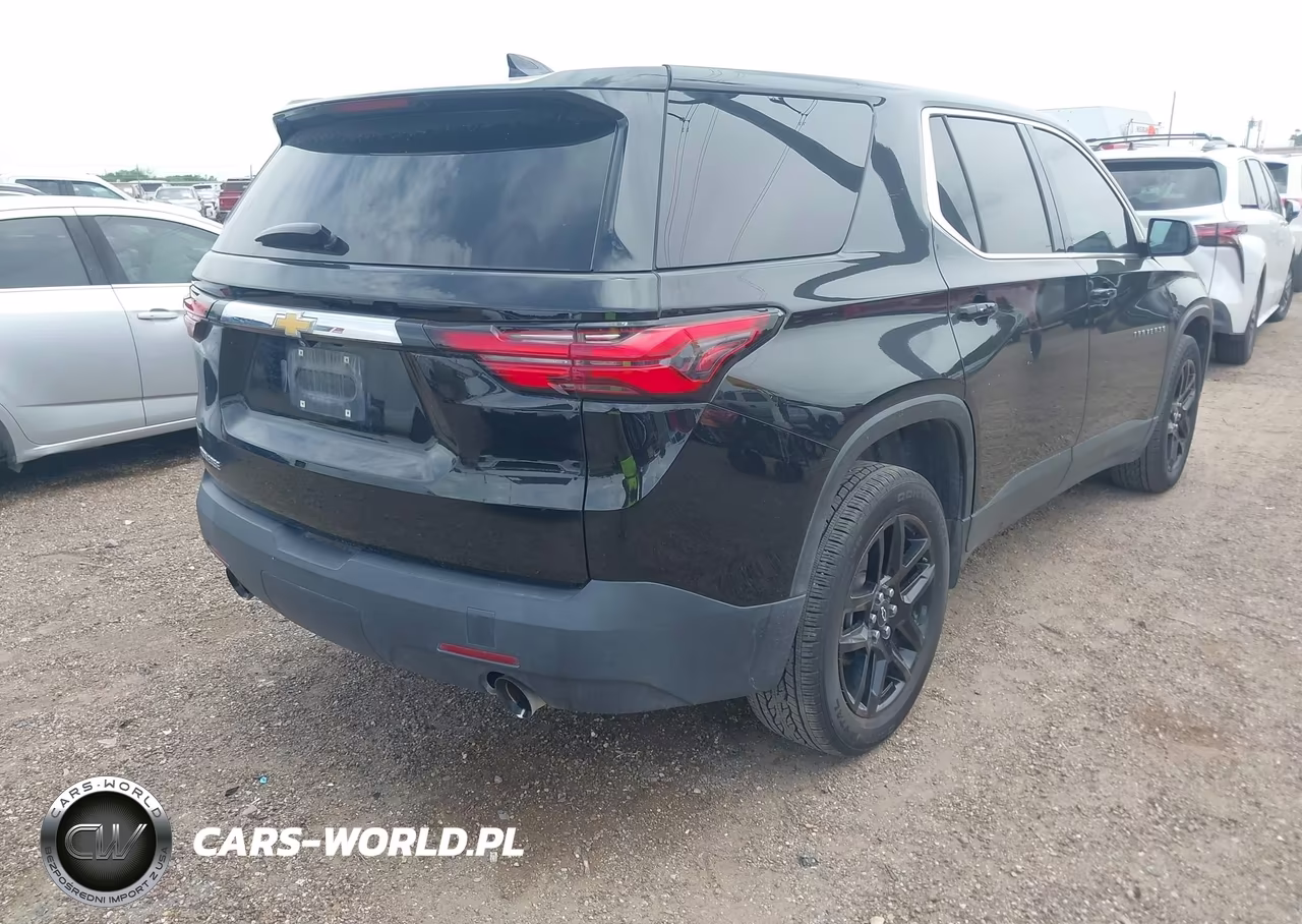 2022 Chevrolet Traverse Fwd Ls VIN:1GNERFKW6NJ136996 - 4