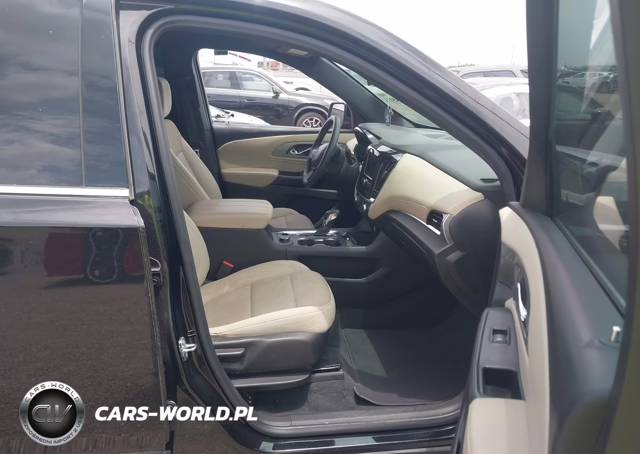 2022 Chevrolet Traverse Fwd Ls VIN:1GNERFKW6NJ136996 - 5