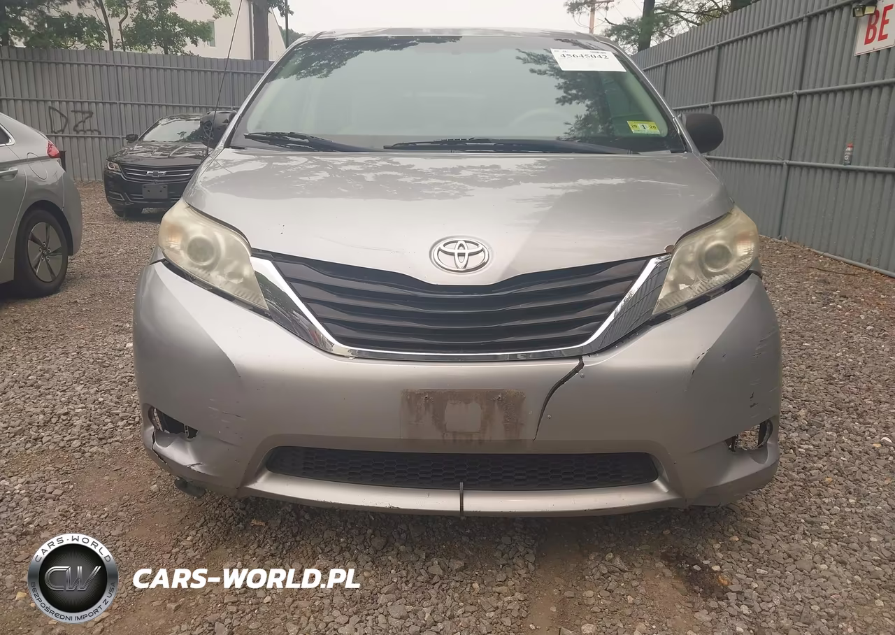 2012 Toyota Sienna Le V6 8 Passenger VIN:5TDKK3DC2CS250608 - 12