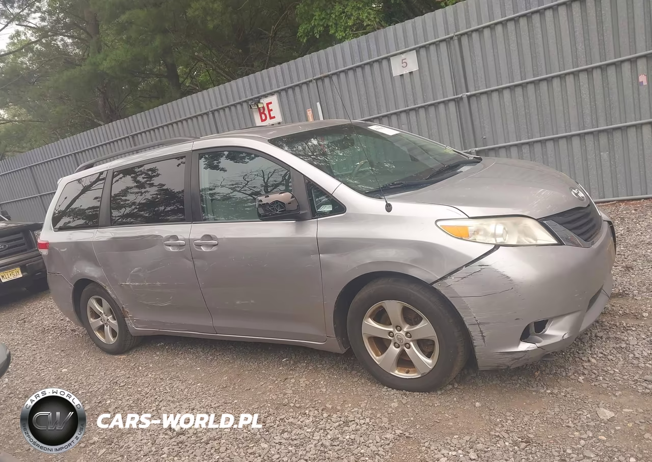 2012 Toyota Sienna Le V6 8 Passenger VIN:5TDKK3DC2CS250608 - 13