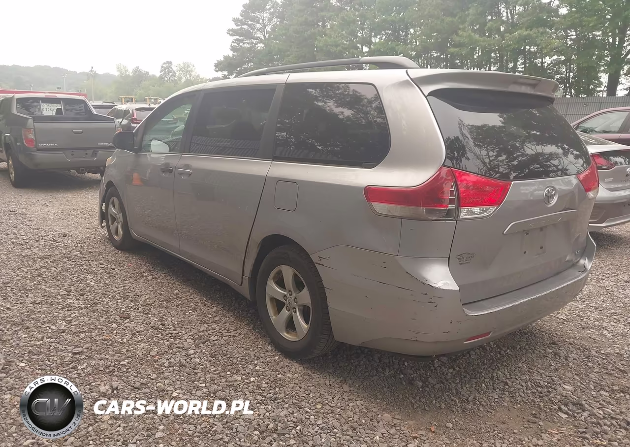2012 Toyota Sienna Le V6 8 Passenger VIN:5TDKK3DC2CS250608 - 3