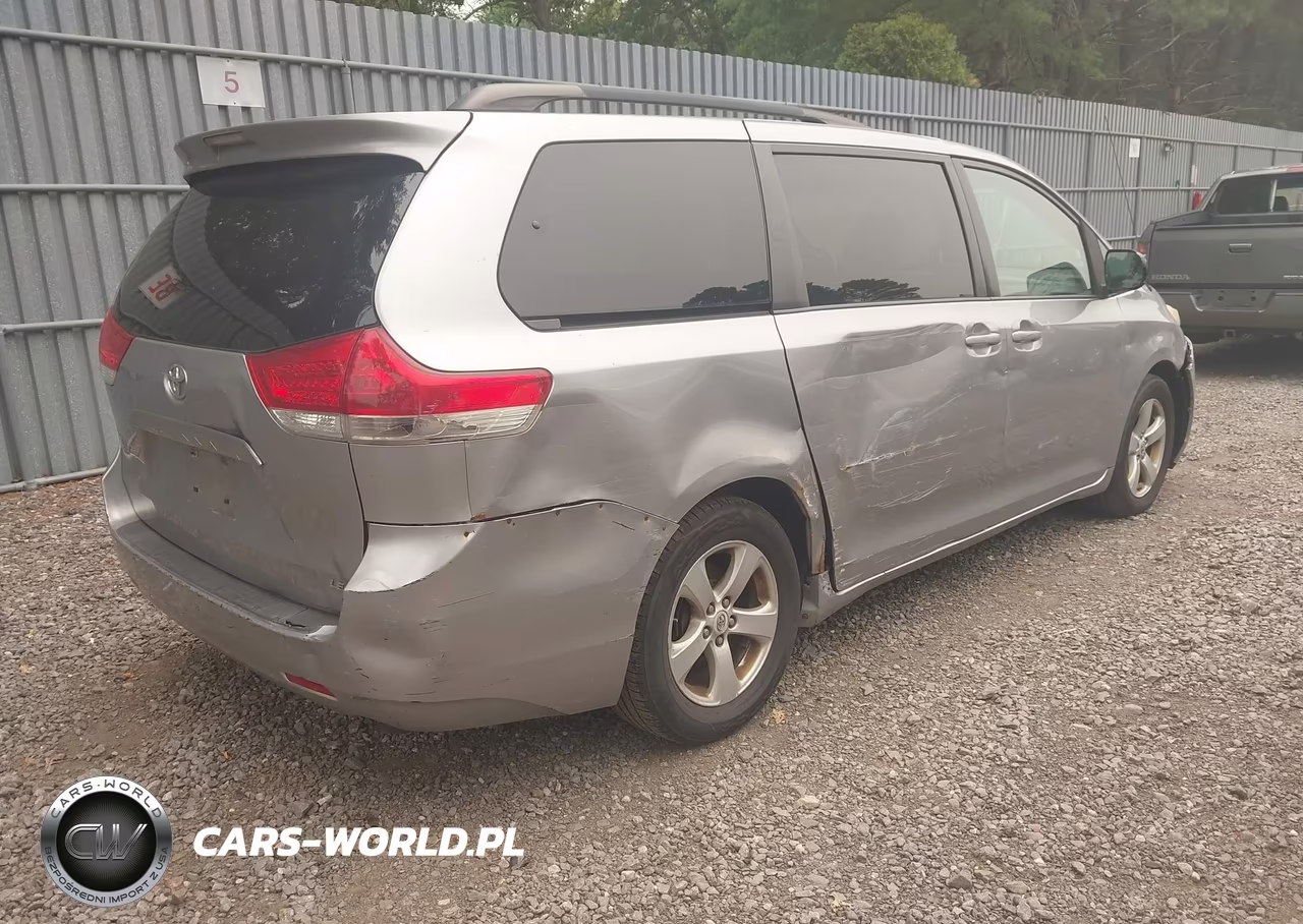 2012 Toyota Sienna Le V6 8 Passenger VIN:5TDKK3DC2CS250608 - 4