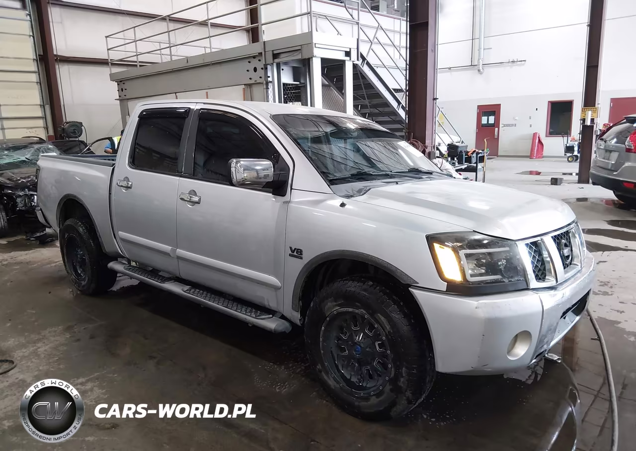 2004 Nissan Titan Le