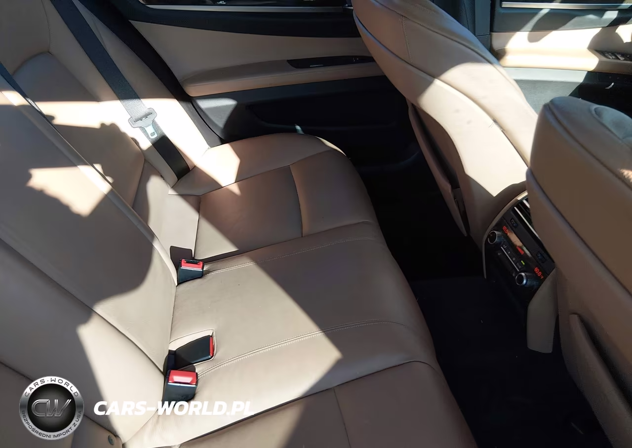 2012 BMW 740I VIN:WBAKA4C59CC613660 - 8