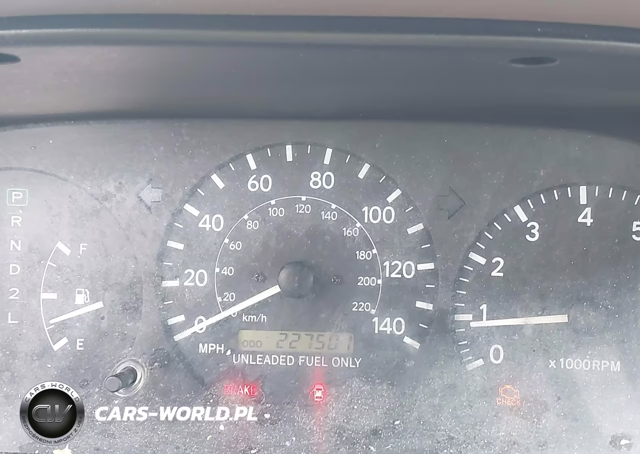 1999 Toyota Camry Le VIN:JT2BG22K9X0302288 - 7
