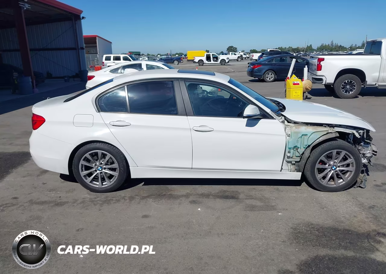 2017 BMW 320I VIN:WBA8E1G36HNU18603 - 13