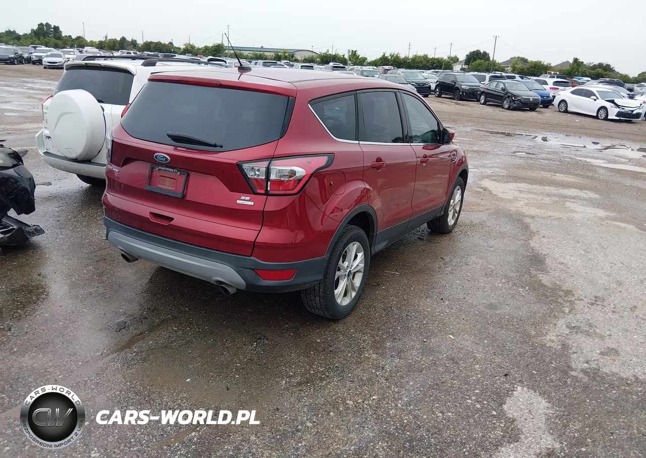 2017 Ford Escape Se VIN:1FMCU0GD7HUF07360 - 3