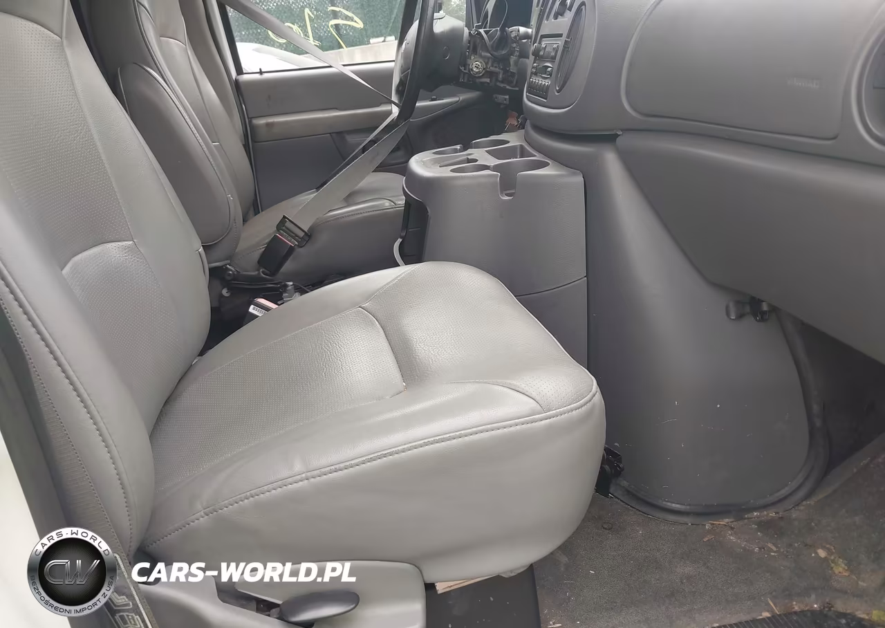 2003 Ford E-150 Commercial VIN:1FTRE14253HA20888 - 5