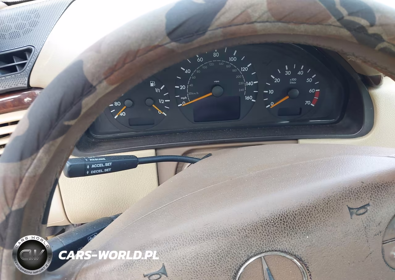 2000 Mercedes-Benz E 320 VIN:WDBJF65J1YB161947 - 7