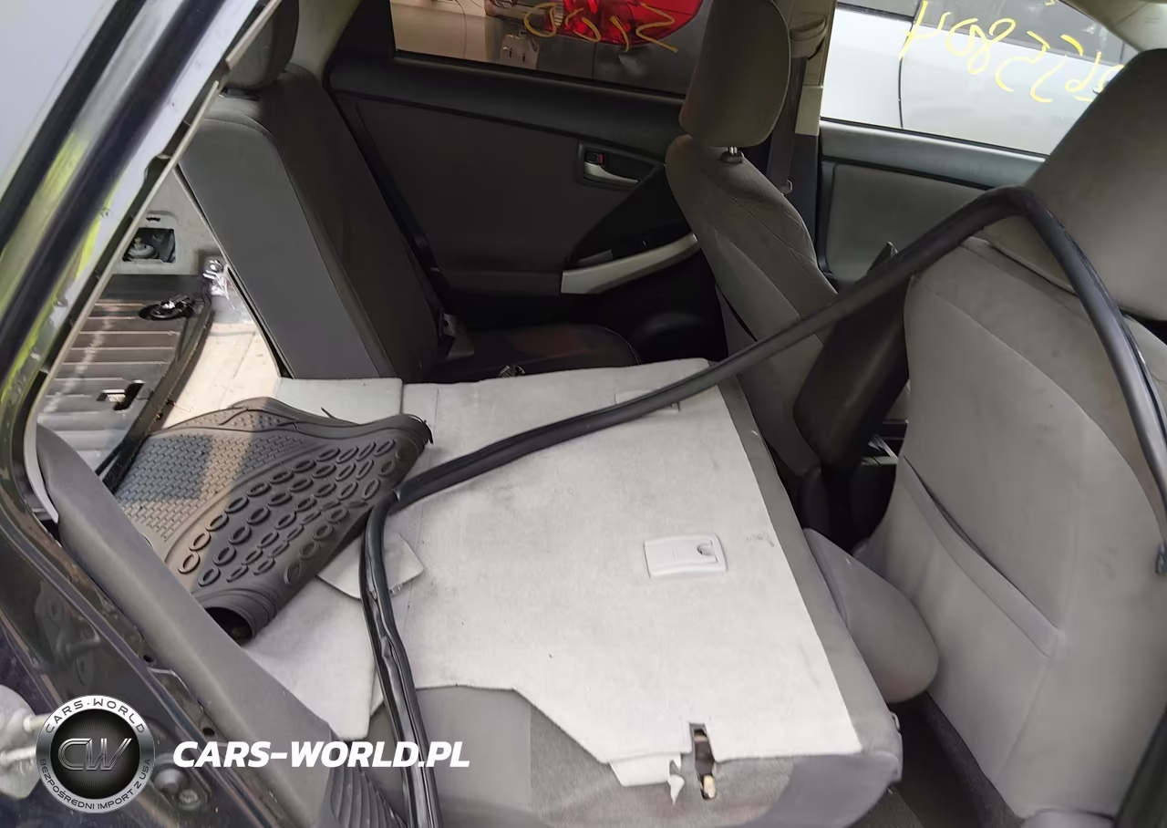 2015 Toyota Prius Three VIN:JTDKN3DU7F0395294 - 8