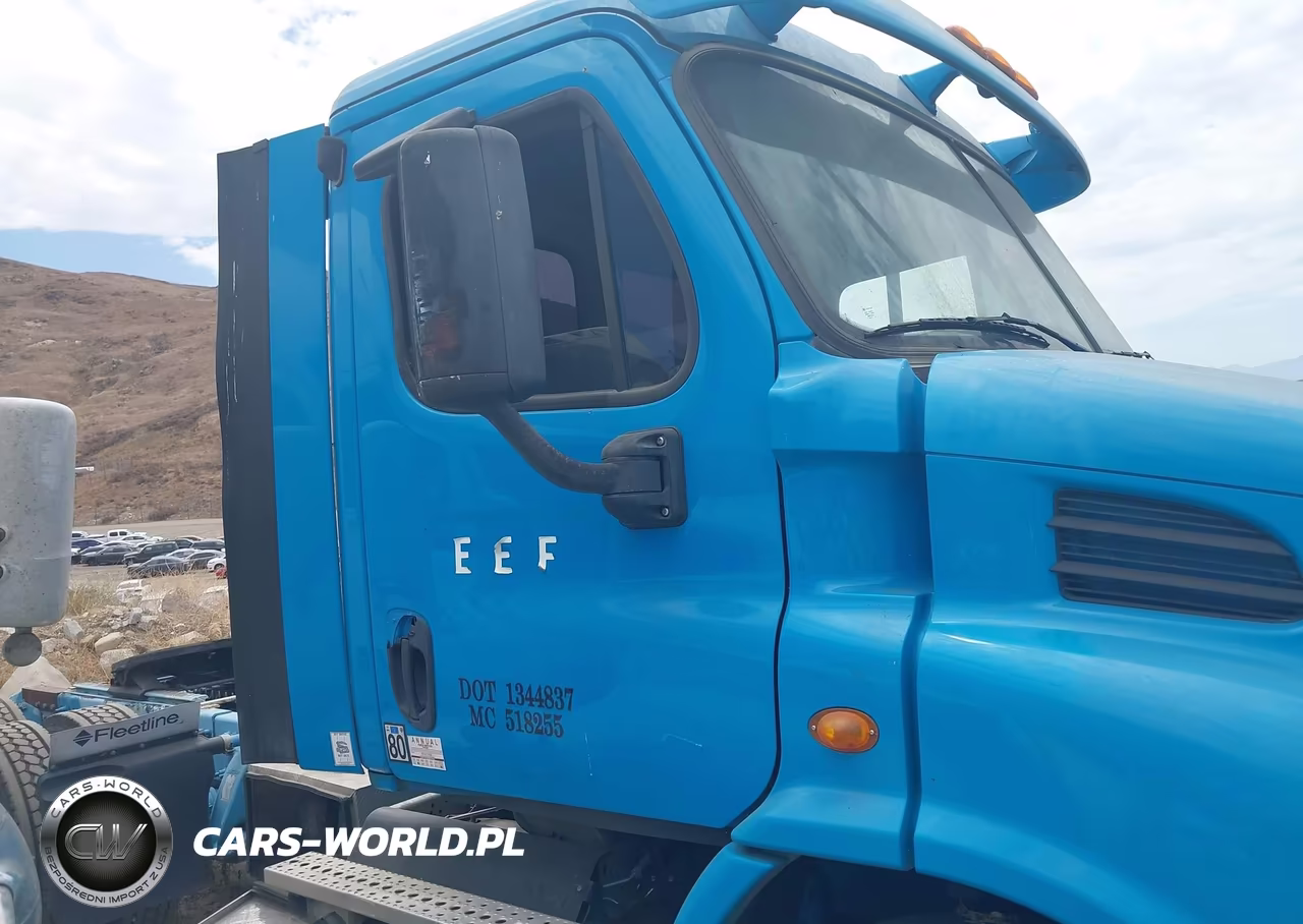 2014 Freightliner Cascadia 113 VIN:1FUJGBDV2ELFU7211 - 16