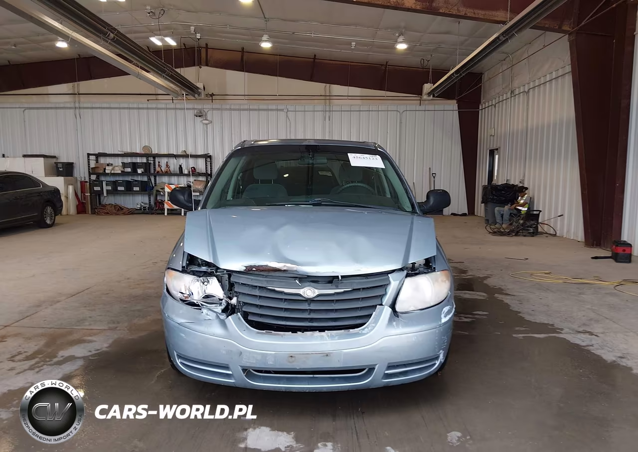 2006 Chrysler Town & Country VIN:1A4GP45R26B632515 - 13