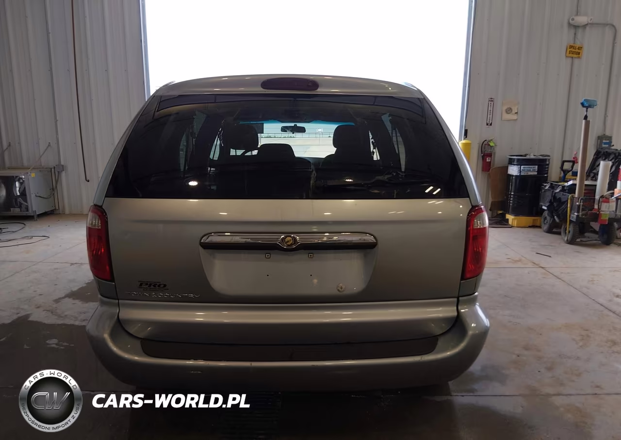 2006 Chrysler Town & Country VIN:1A4GP45R26B632515 - 17