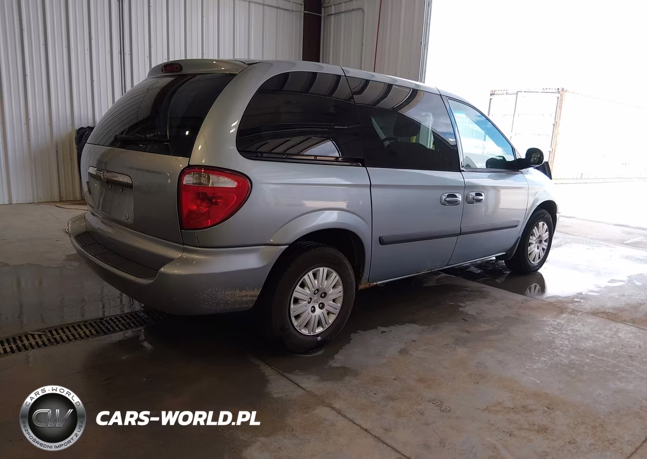 2006 Chrysler Town & Country VIN:1A4GP45R26B632515 - 4