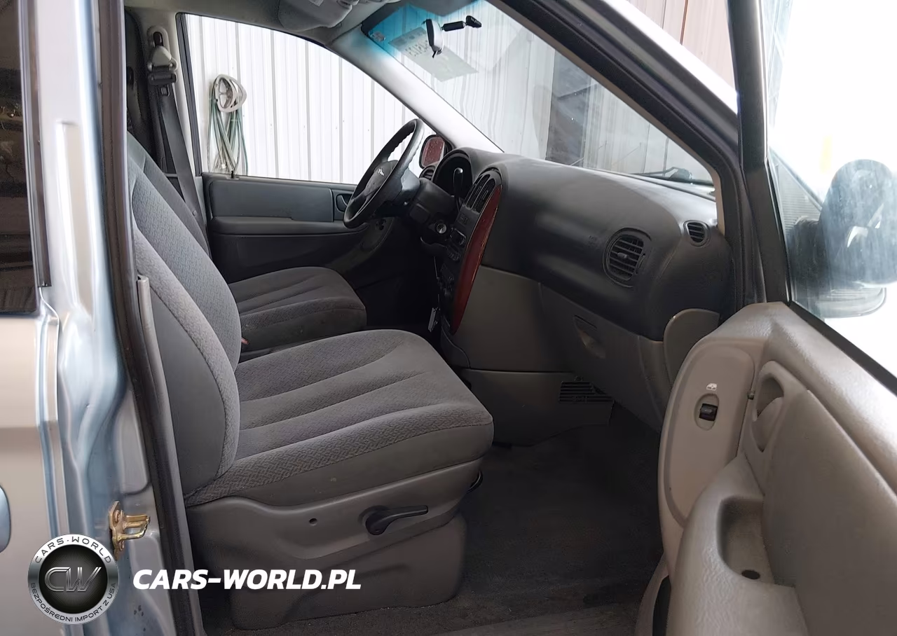 2006 Chrysler Town & Country VIN:1A4GP45R26B632515 - 5
