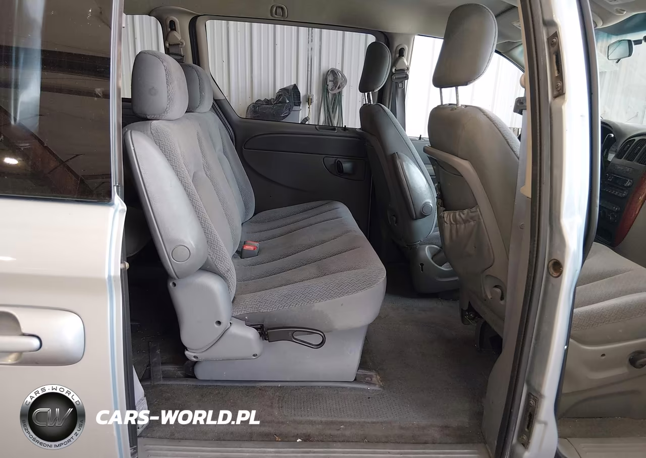 2006 Chrysler Town & Country VIN:1A4GP45R26B632515 - 8
