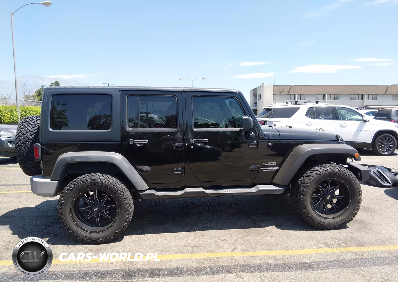 2017 Jeep Wrangler Unlimited Sport VIN:1C4BJWDG3HL642237 - 13