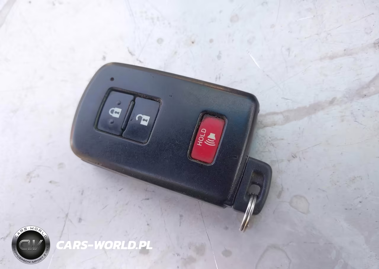 2013 Toyota Prius C Four VIN:JTDKDTB38D1044169 - 11