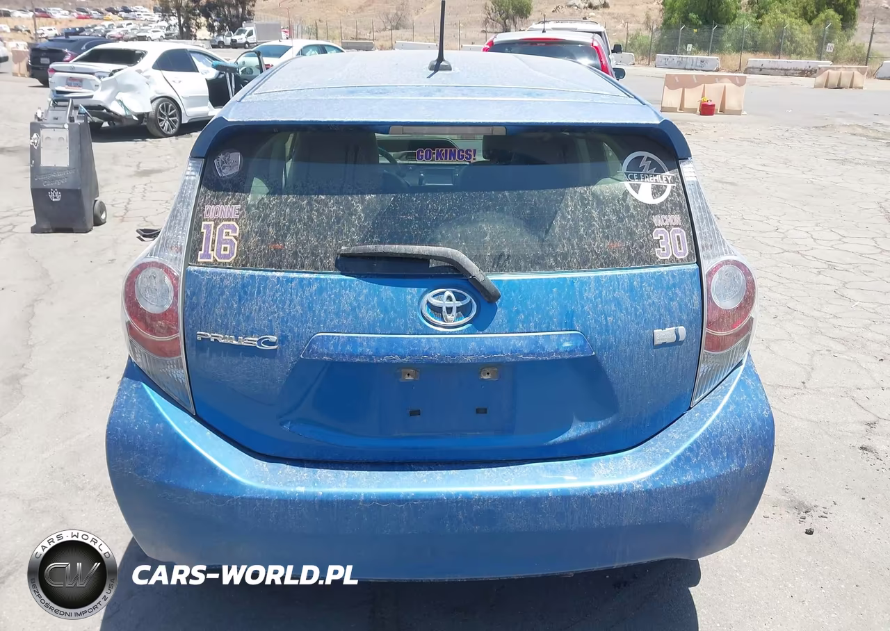 2013 Toyota Prius C Four VIN:JTDKDTB38D1044169 - 16