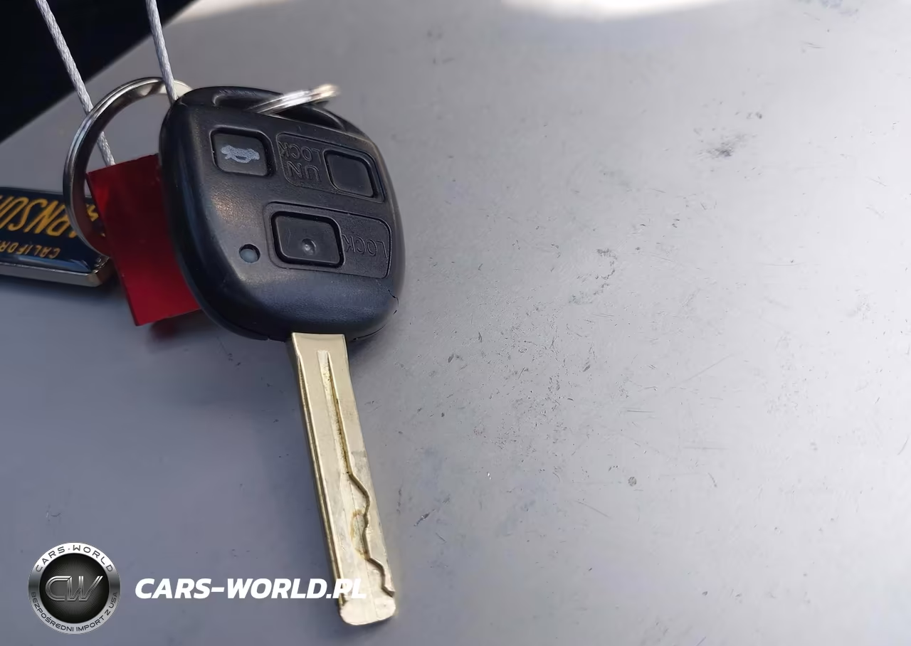 2004 Lexus Is 300 VIN:JTHBD192740084300 - 11