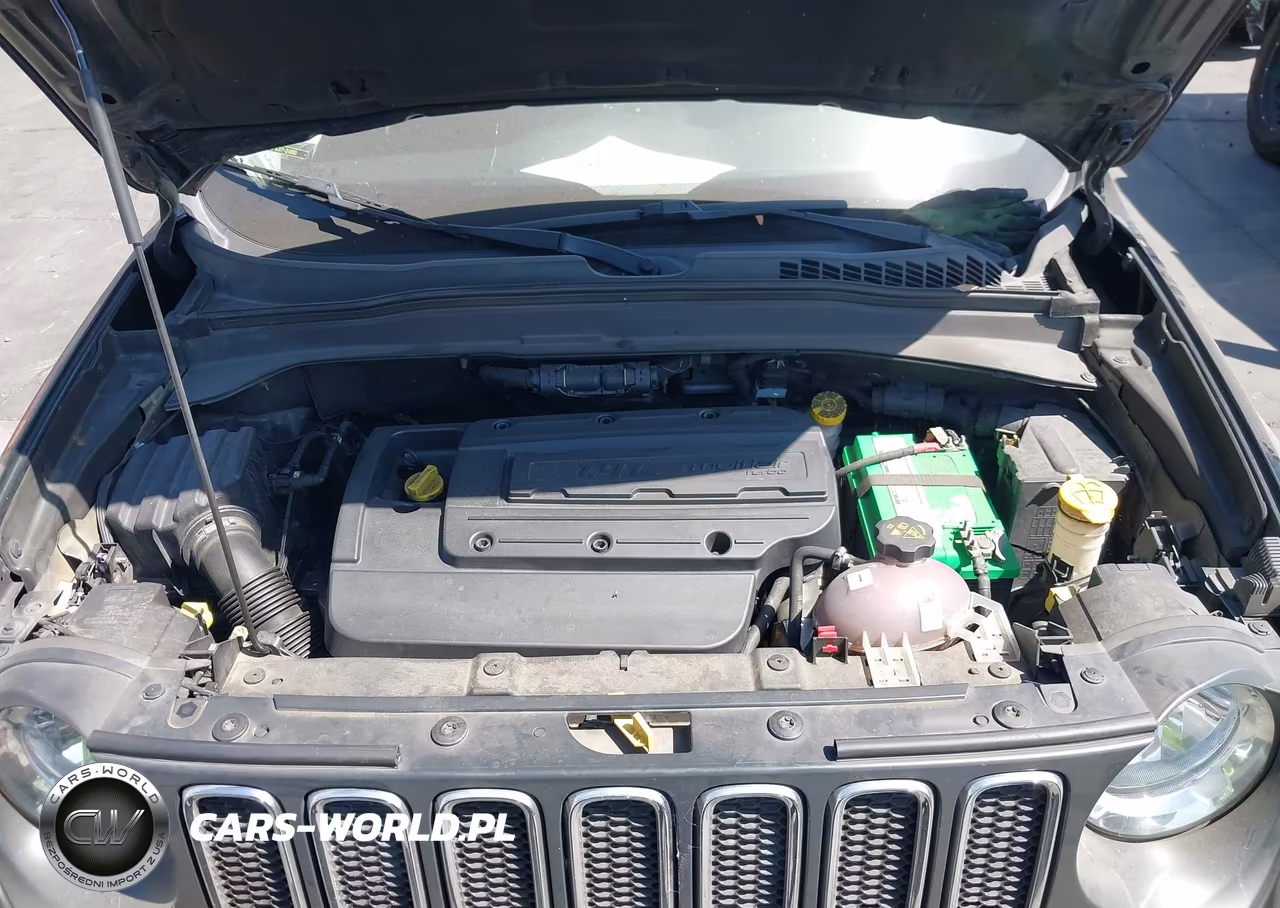 2015 Jeep Renegade Latitude VIN:ZACCJABH3FPB88986 - 10