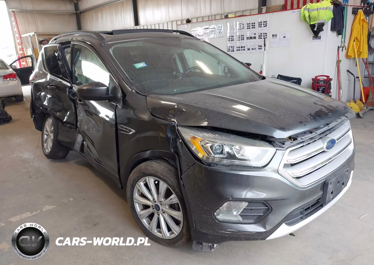 2019 Ford Escape Sel