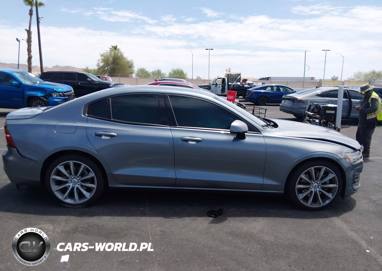 2021 Volvo S60 T5 Momentum VIN:7JR102FK9MG095858 - 13