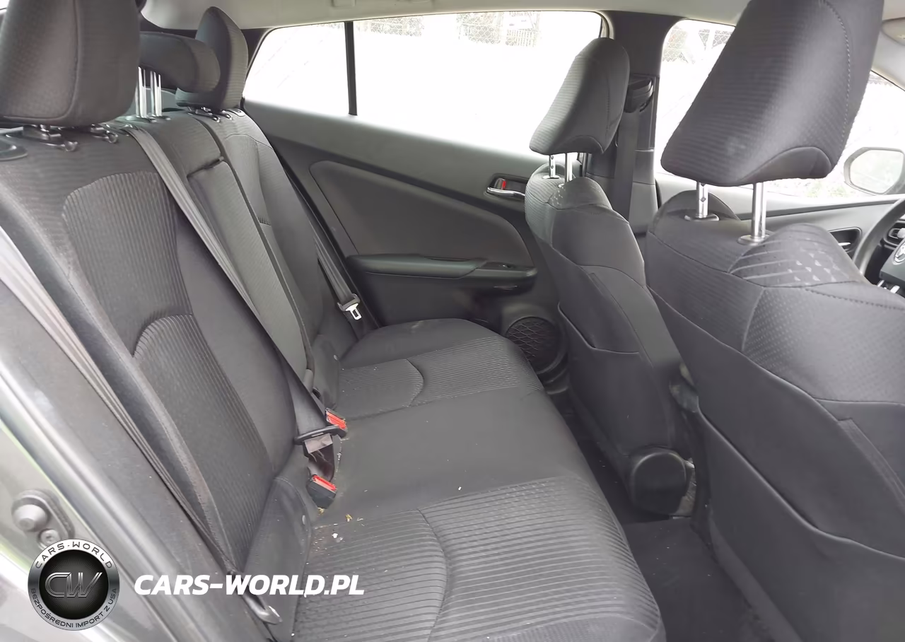 2017 Toyota Prius Two VIN:JTDKBRFUXH3031705 - 8