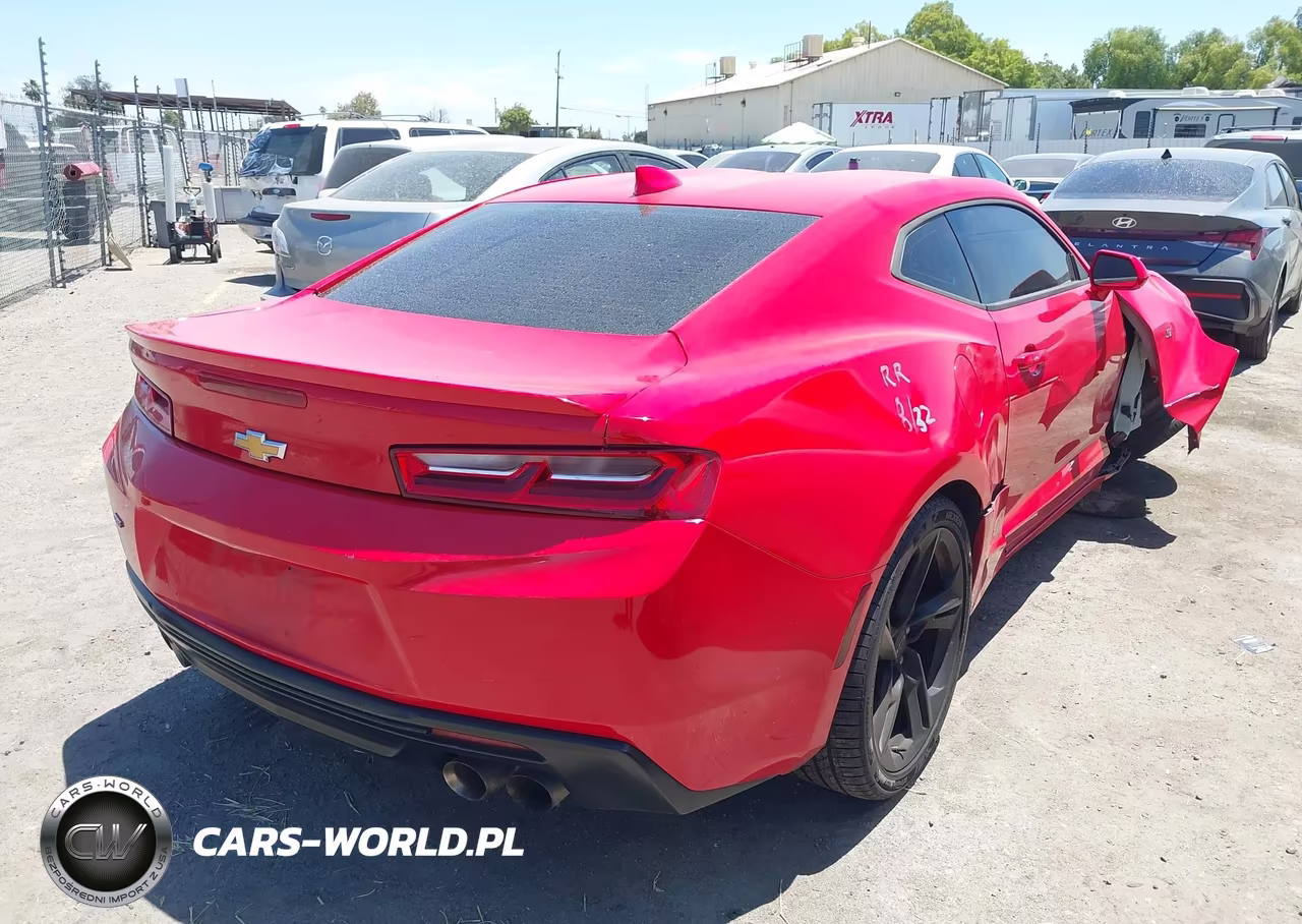 2018 Chevrolet Camaro 1Lt VIN:1G1FB1RS1J0146948 - 4