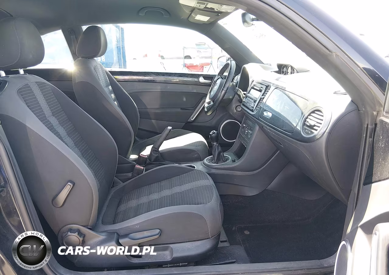 2012 Volkswagen Beetle 2.0T VIN:3VW4A7AT7CM657022 - 5