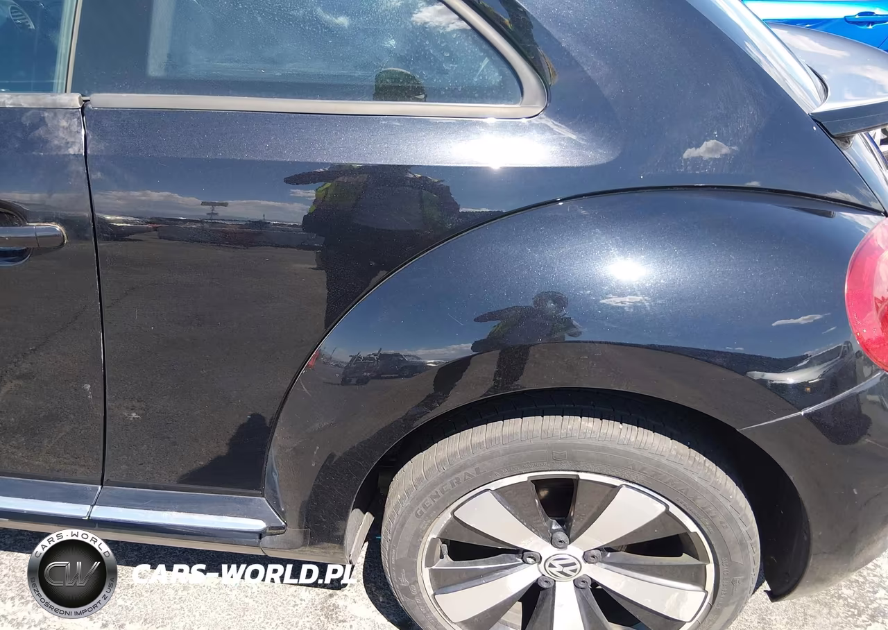 2012 Volkswagen Beetle 2.0T VIN:3VW4A7AT7CM657022 - 6