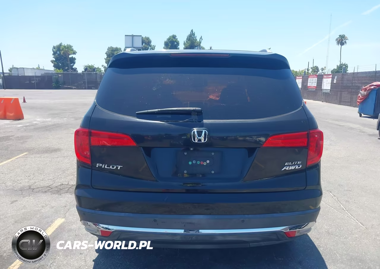 2016 Honda Pilot Elite VIN:5FNYF6H05GB075846 - 16
