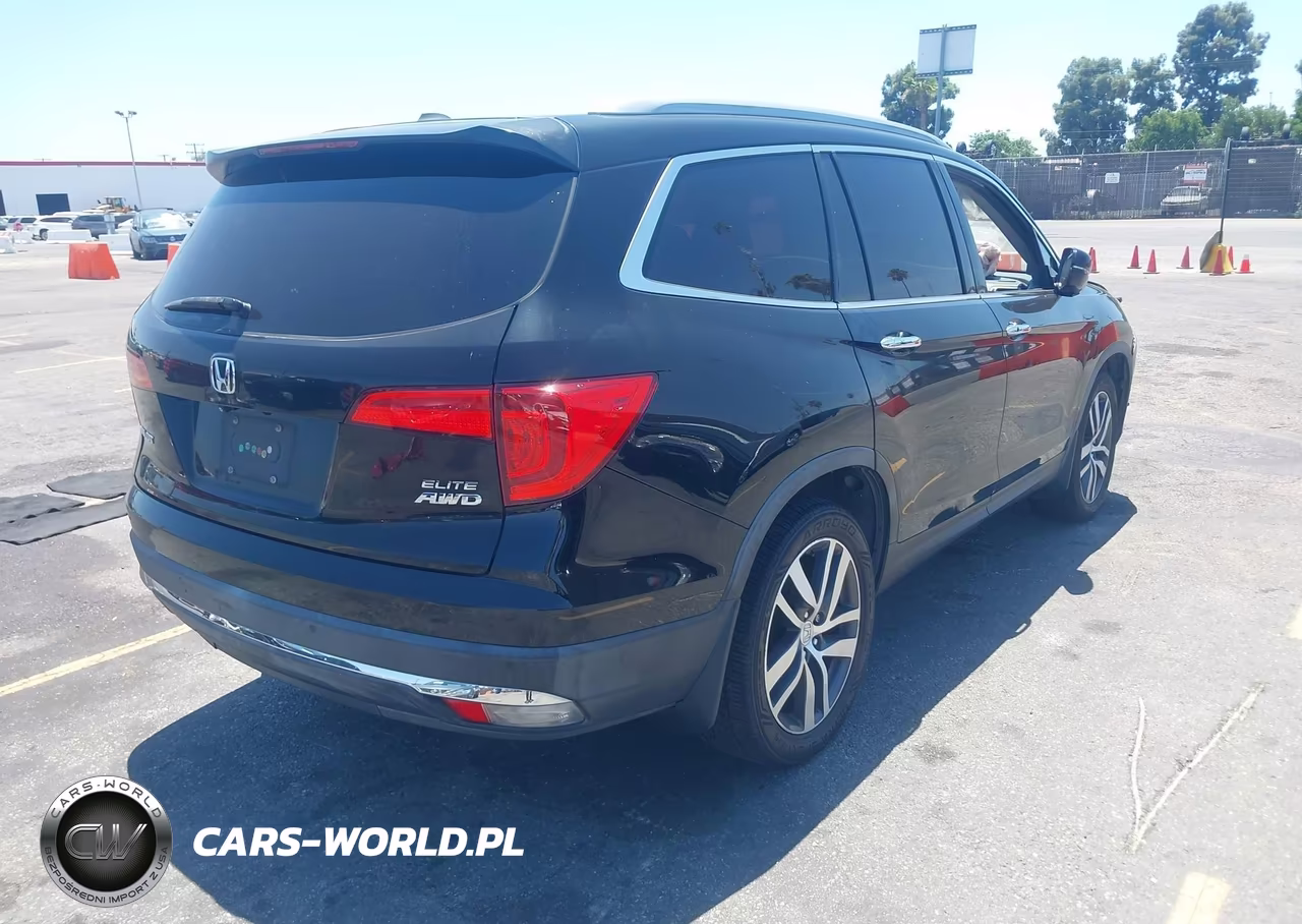 2016 Honda Pilot Elite VIN:5FNYF6H05GB075846 - 4