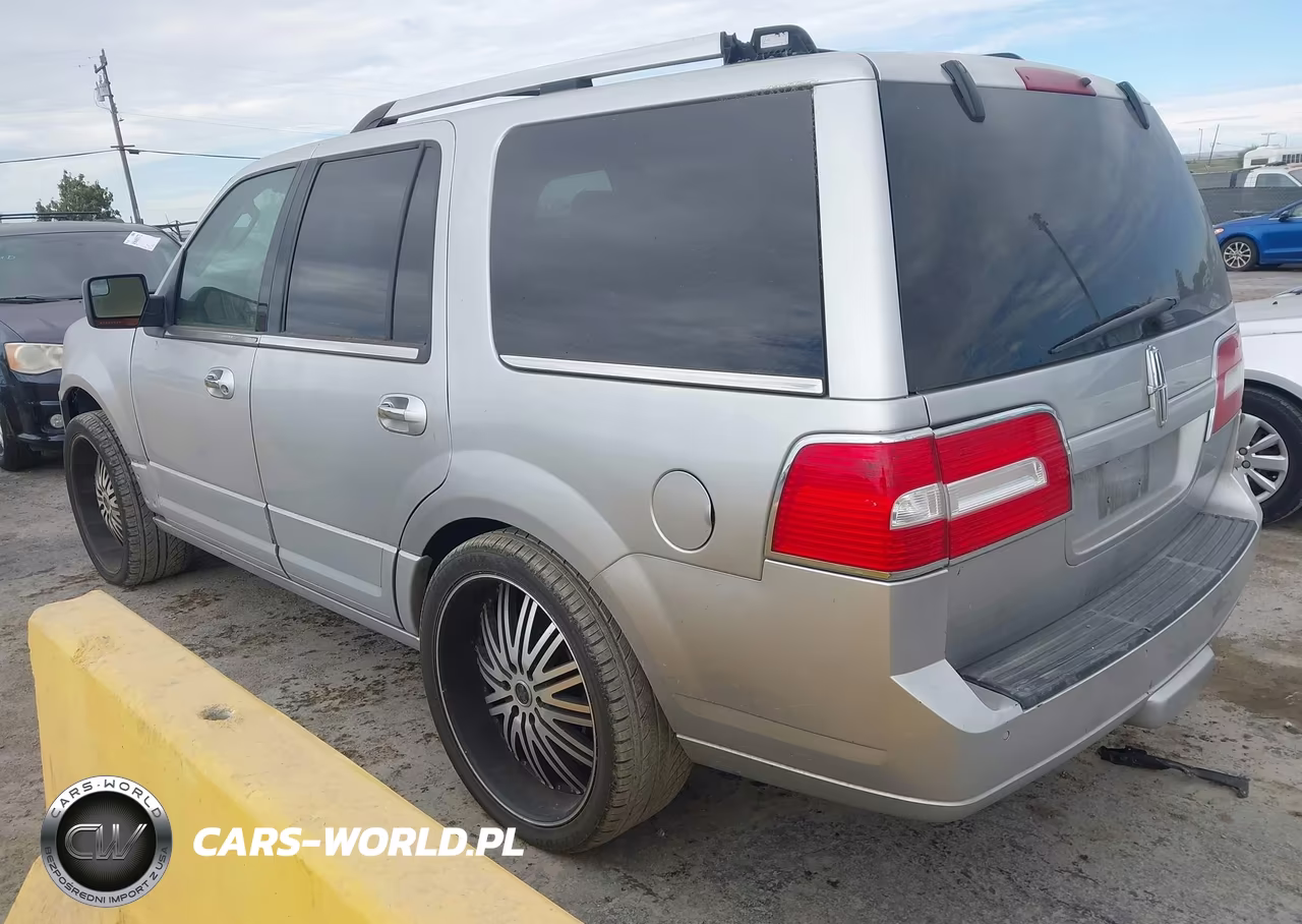 2012 Lincoln Navigator VIN:5LMJJ2J50CEL06302 - 3