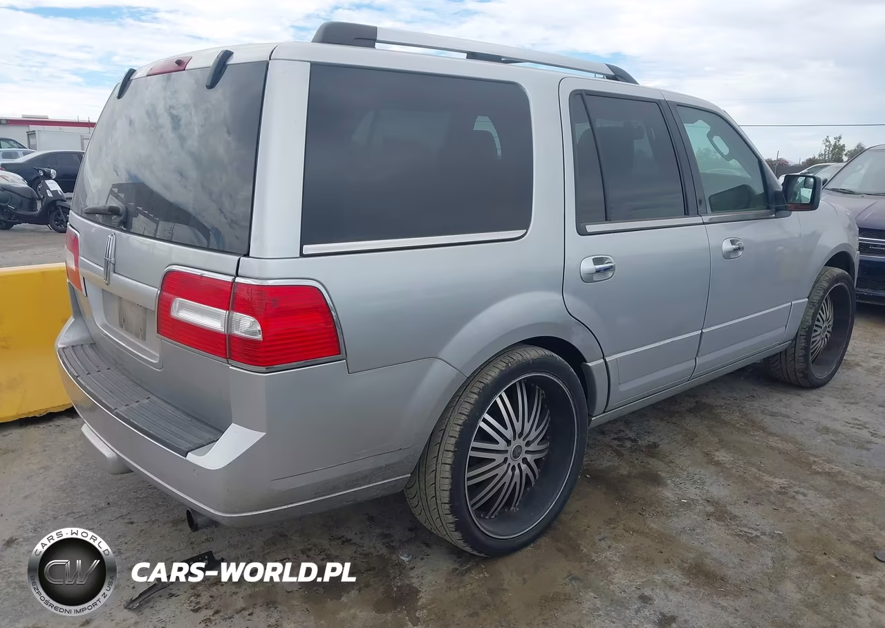 2012 Lincoln Navigator VIN:5LMJJ2J50CEL06302 - 4