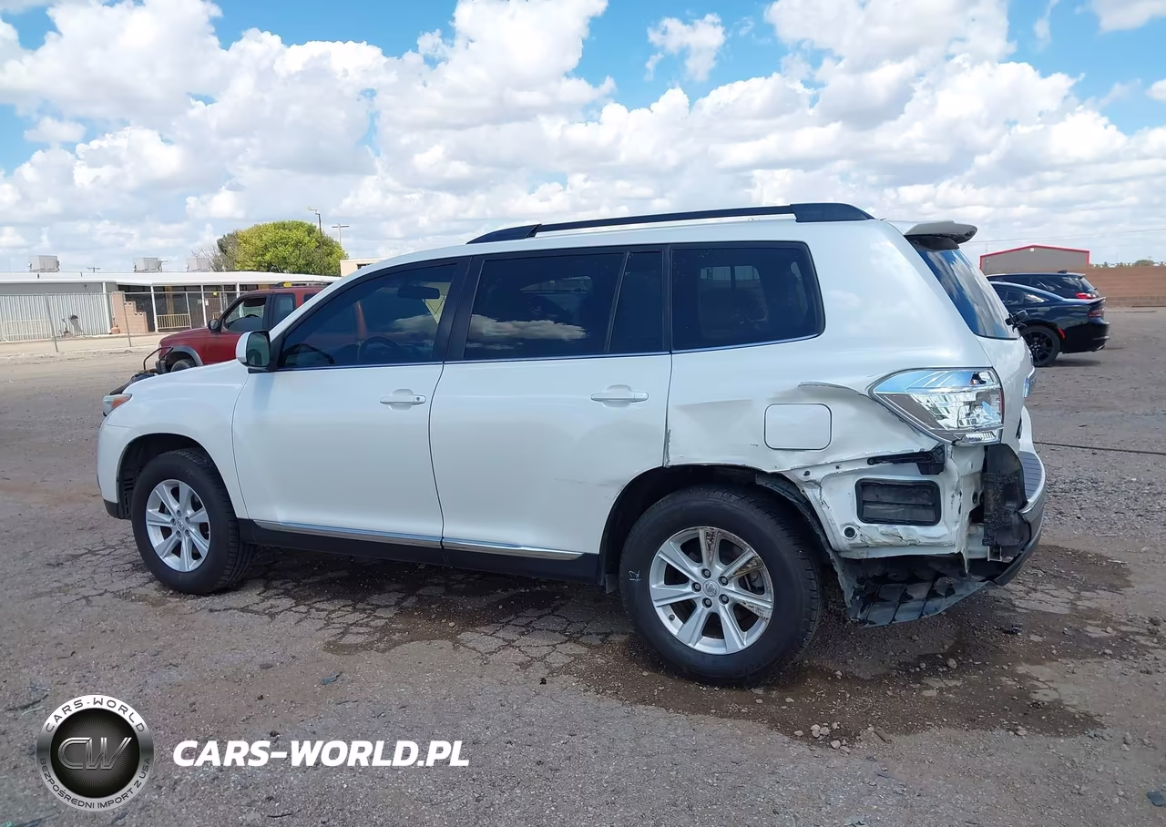 2013 Toyota Highlander Base Plus V6 VIN:5TDBK3EH5DS179030 - 14