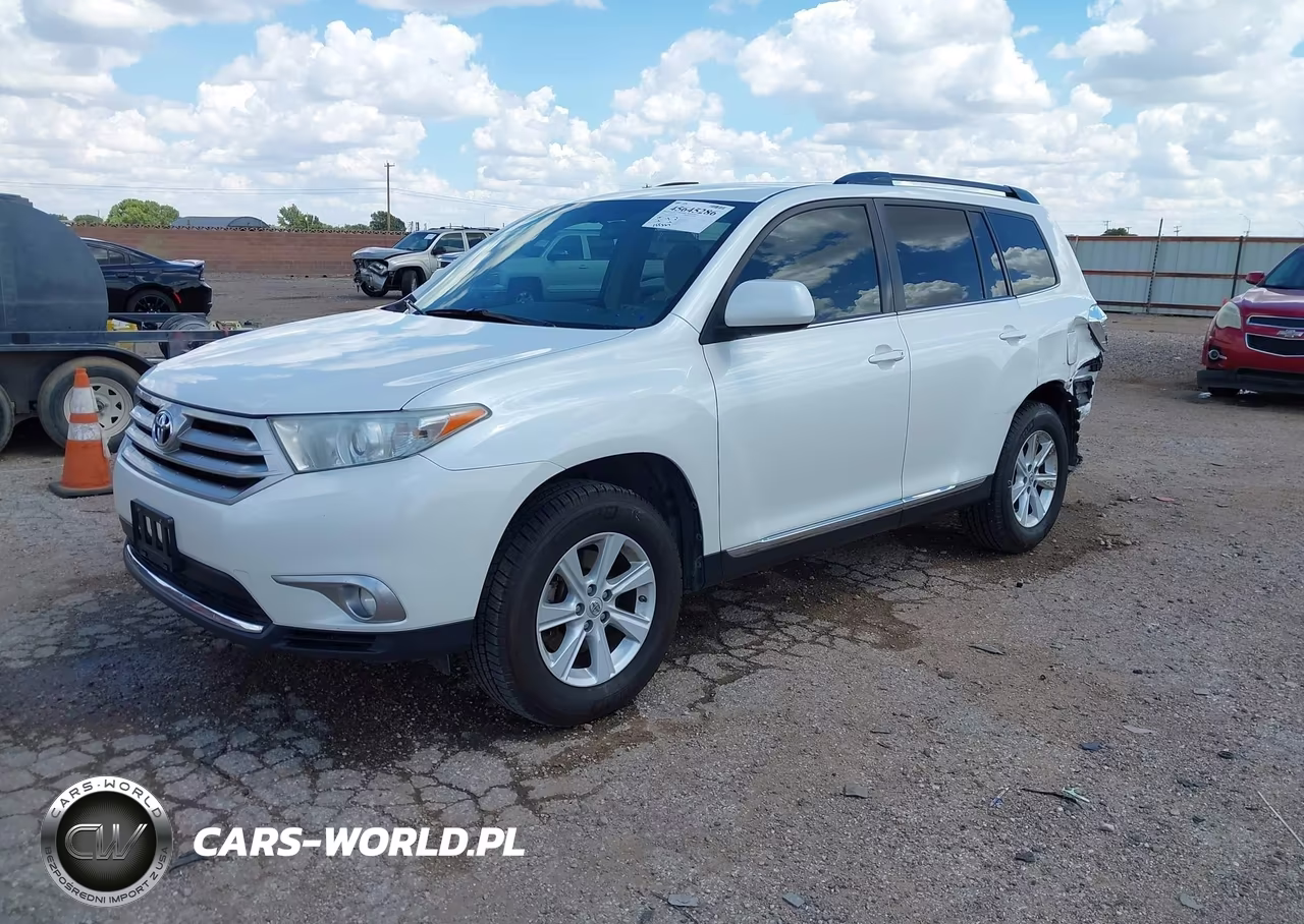 2013 Toyota Highlander Base Plus V6 VIN:5TDBK3EH5DS179030 - 2