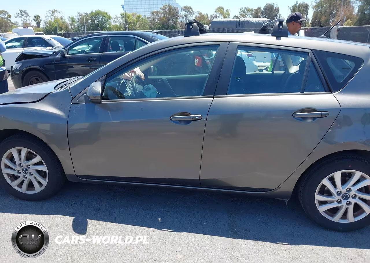 2013 Mazda Mazda3 I Touring VIN:JM1BL1LP4D1798856 - 15