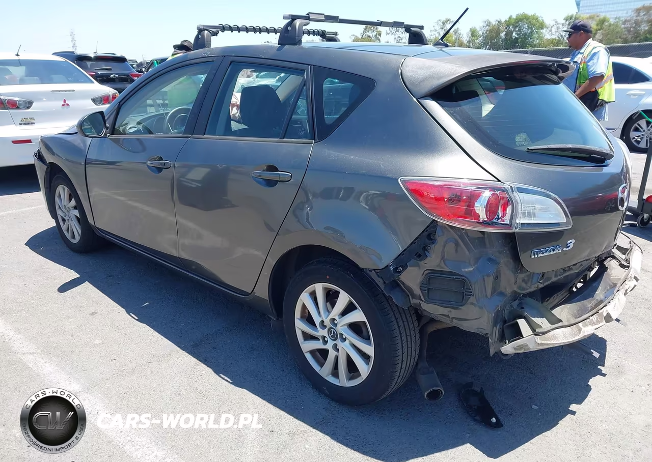 2013 Mazda Mazda3 I Touring VIN:JM1BL1LP4D1798856 - 3